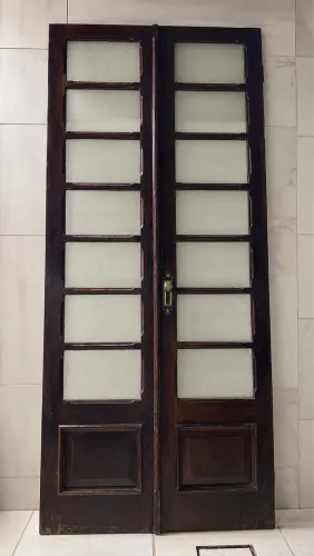 PORTA FRANCESA ANTIGA EM SUCUPIRA MACIÇA - ANOS 60