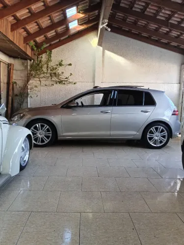 Volkswagen Golf Comfortline 1.0 TSI Total Flex Mec. 2017