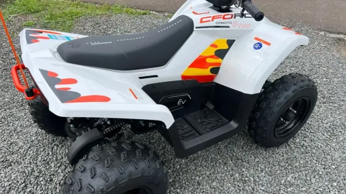 CFORCE EV110 Infantil elétrico