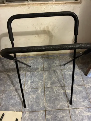Cavalete modelo abre/fecha 