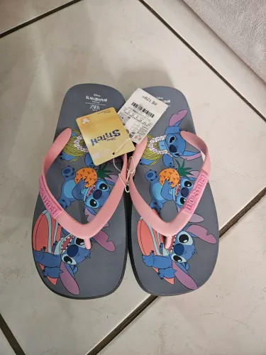Sandália Stitch Zara 35