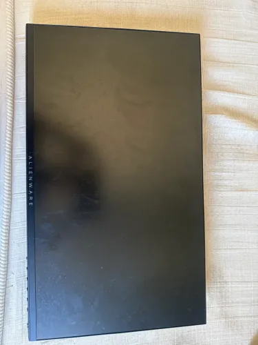 MONITOR ALIENWARE 240HZ - olhar descriçao