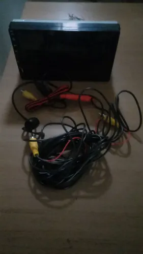 Vende-se um rádio novo foi estalado 1 semana só motivo troca de  carro 