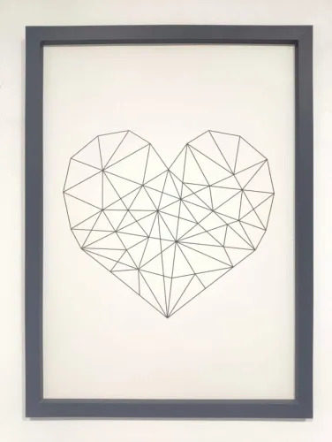 Quadro Decoração Grande 75x55 Com Moldura Preta Coração (Leia) V/T