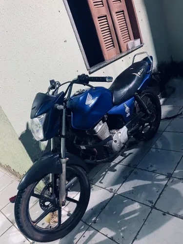 Titan 150 ano 2005