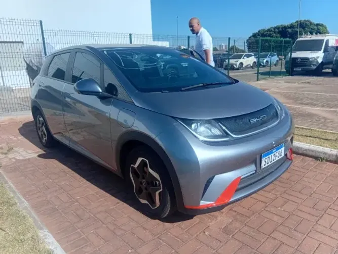 BYD Dolphin EV (Elétrico) 2024