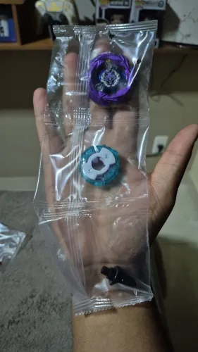 Beyblade X Silver Wolf 9-70R lacrado!