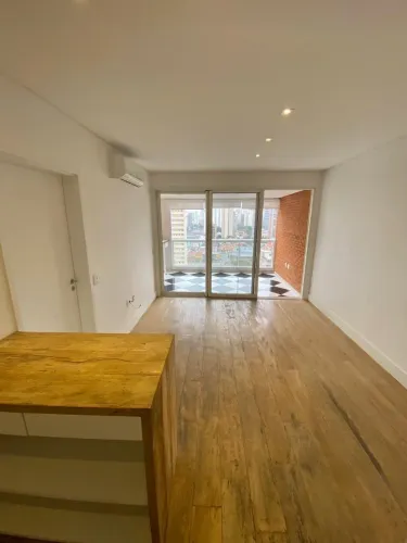 Apartamento para alugar na Rua Leopoldo Couto Magalhães Júnior, Itaim Bibi, São Paulo - SP