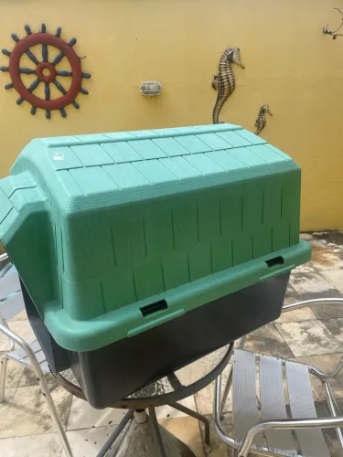 Casa de cachorro seminova