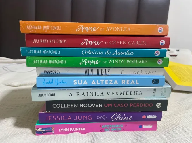 Qualquer livro por $20,00