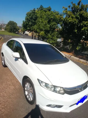 Honda Civic Sedan LXR 2.0 Flexone 16V Aut. 4P 2014