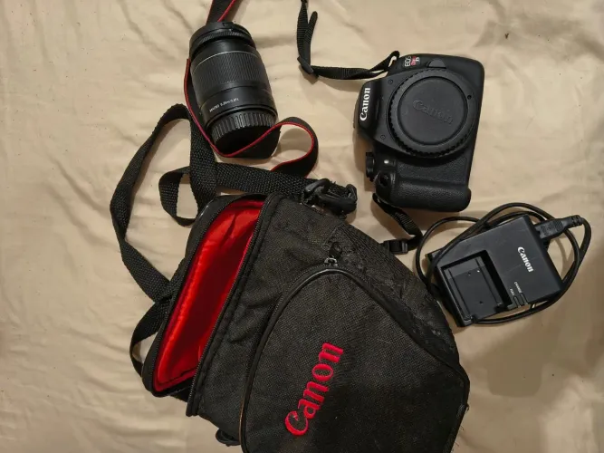 Câmera CanonEOS Rebel t5
