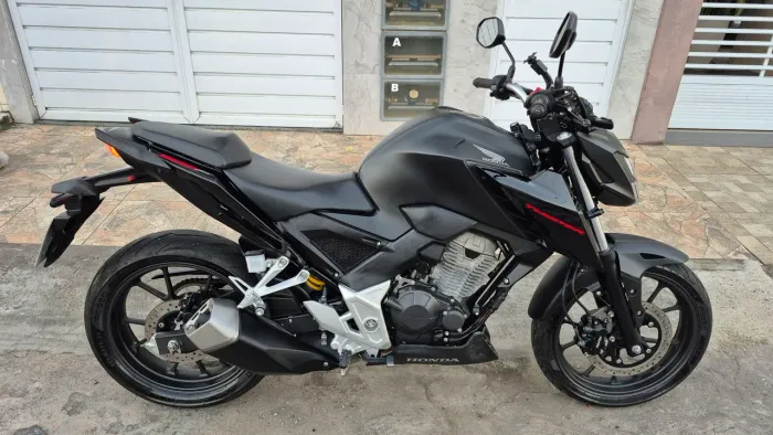 HONDA / CB300F TWISTER CBS