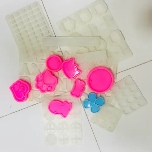 Molde para trabalhos com resina
