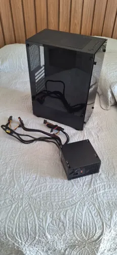 Kit Gabinete RiseMode + Fonte Fortrek (500W)