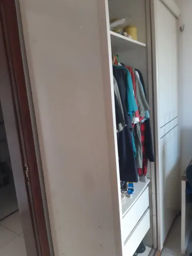 Vendo guarda roupa MDF 2 portas