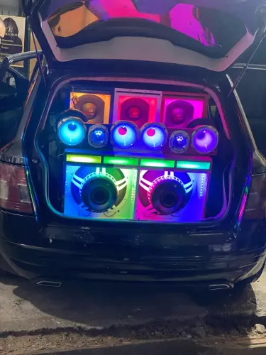 Som automotivo