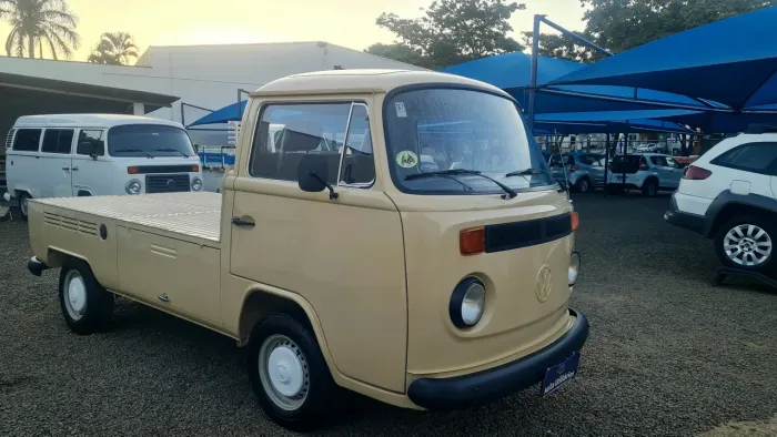 Volkswagen Kombi Pick-up (álcool) 1988
