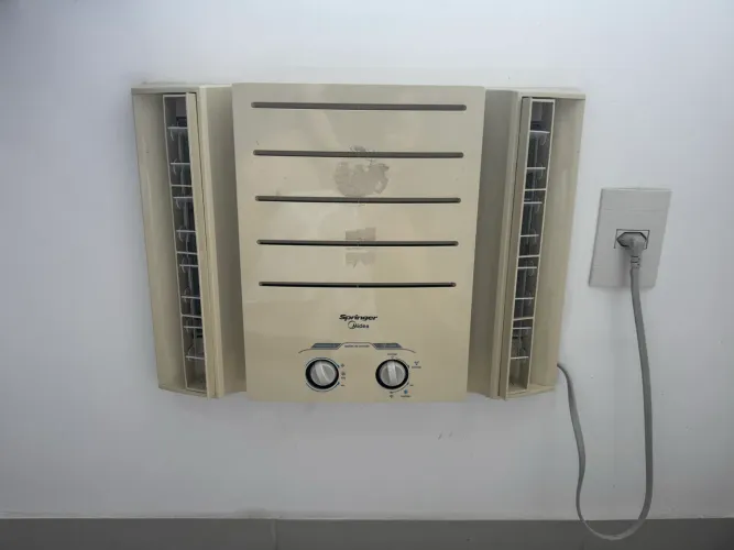 Ar-condicionado Springer 7500btu, 110v