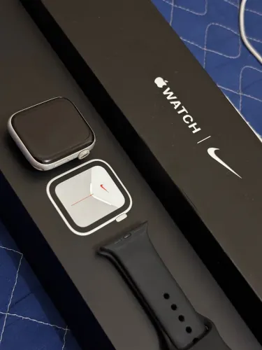 Apple Watch Series 5 Nike