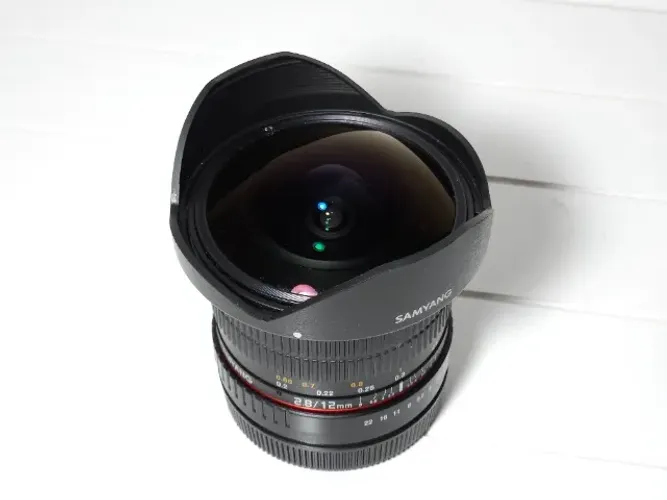 Lente Samyang 12mm F/ 2.8 Para Canon Full Frame Fish Eye
