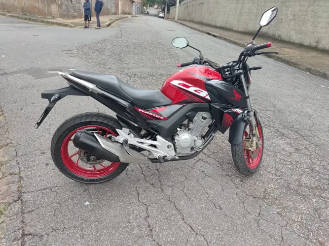 CB TWISTER 250F