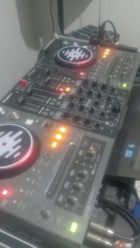 VENDO CONTROLADORA DDJ-T1 PIONEER COM CAPA CASE ORIGINAL DA PIONEER