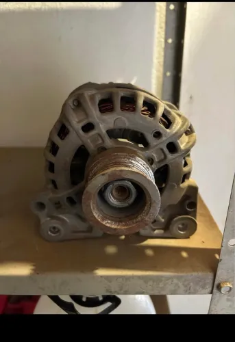 Alternador 90 Amperes