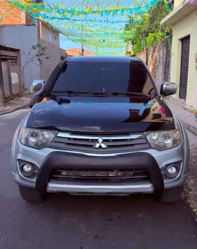 Mitsubishi L200 Triton HPE 3.2 CD TB Int.diesel AUT 2015