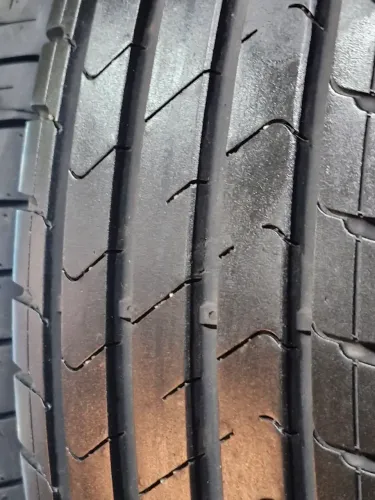 Pneus pirelli P6 185/65/15 original pouco uso conservado estados de novos 