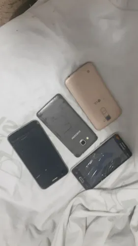 Celulares com avarias