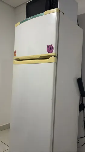 Geladeira Cônsul USADA