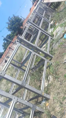 Base de prateleiras
