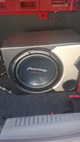 VENDO UMA CAIXA DE GRAVE ALTO FALANTE DE 12 DA PIONNEER