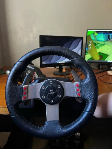 Vendo Logitech G27 Completo - Excelente Estado! ?