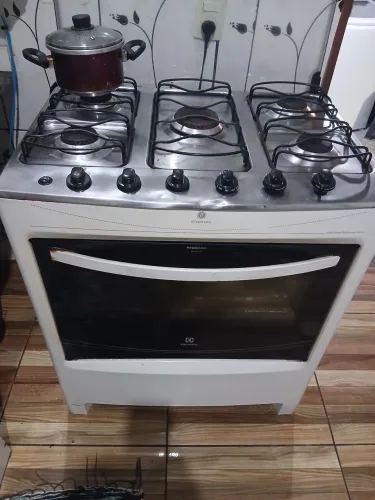 Vendo fogao electrolux 5 boca 