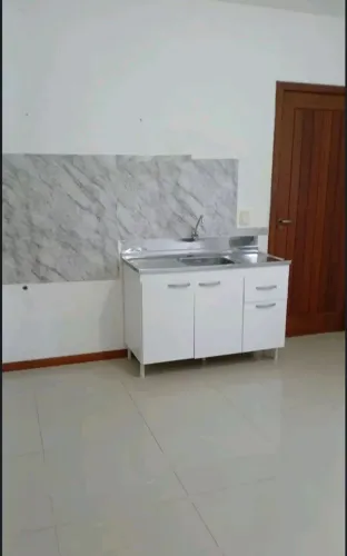 Casa para aluguel anual