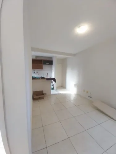 Alugo apto no condomínio fechado, Portal do Sol, CONDOMINIO VIA MAR, com piscina, e etc..