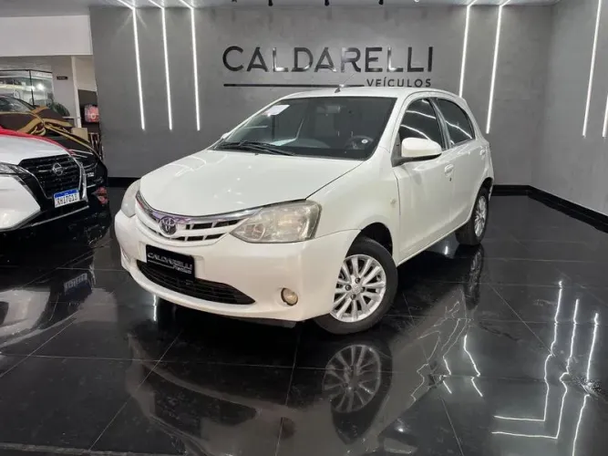 Toyota Etios XLS 1.5 Flex 16V 5P Mec. 2014