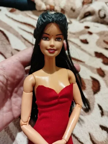 Barbie collector  indiana em corpo made to move
