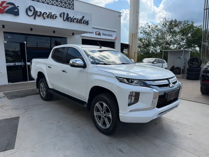 Mitsubishi L200 Triton Sport HPE 2.4 CD Diesel Aut. 2022