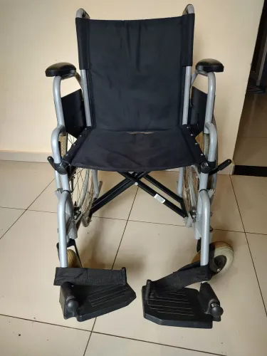 Cadeira de rodas aço