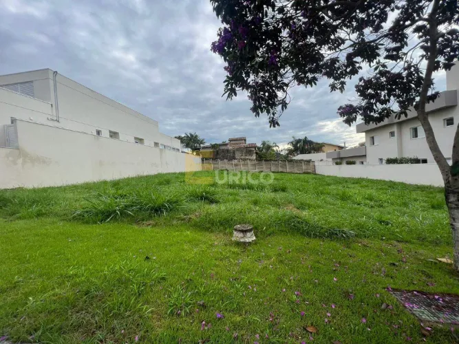 Terreno em Condomínio à venda no Condomínio Canto Del Bosco em Valinhos/SP
