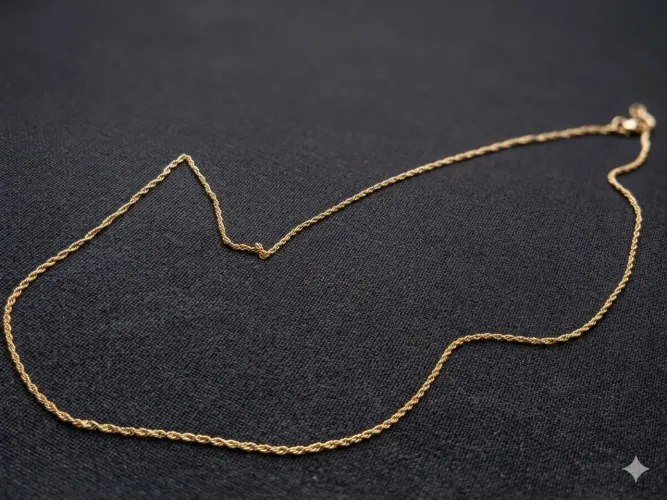 Corrente Ouro Amarelo 18k . 0.9 gramas