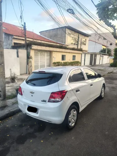 Chevrolet Onix Hatch LS 1.0 8V Flex Power Mec. 4P 2016