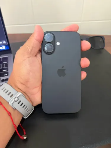iPhone 16 128