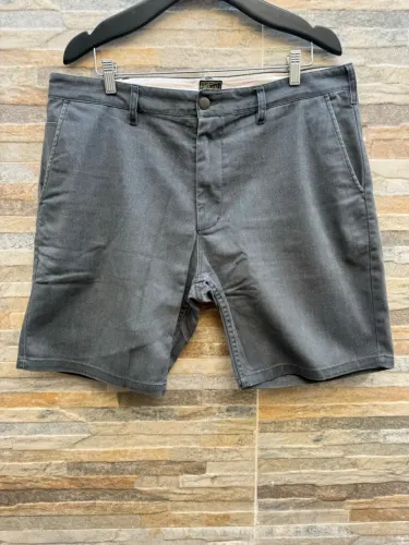Shorts Obey 