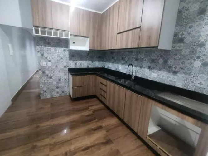 Casa para Locação em Jandira / SP no bairro Jardim São João