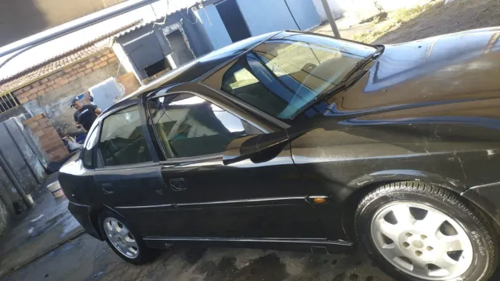 Chevrolet Vectra CD 2.2 16V / 2.0 16V Mec./aut. 2002