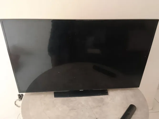Vendo Tv smart Samsung 42 polegadas 